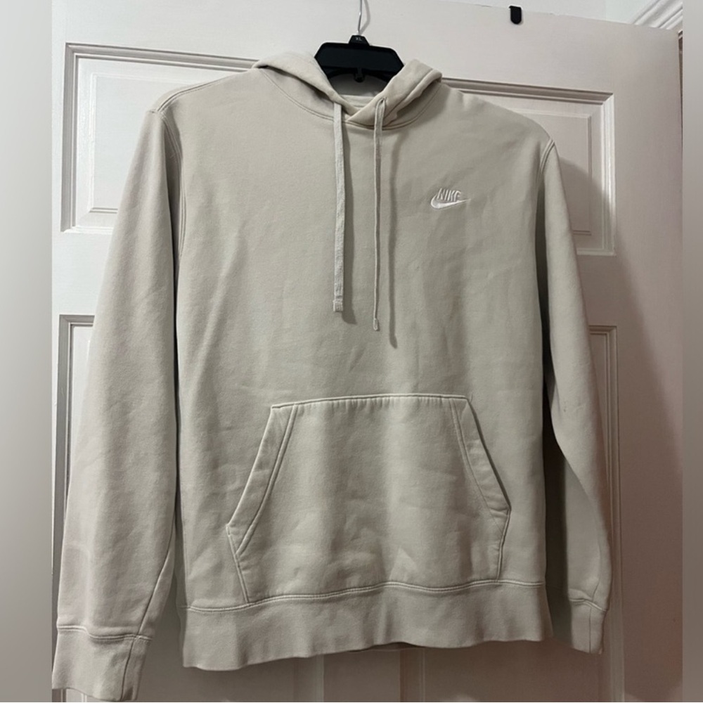 nike hoodie